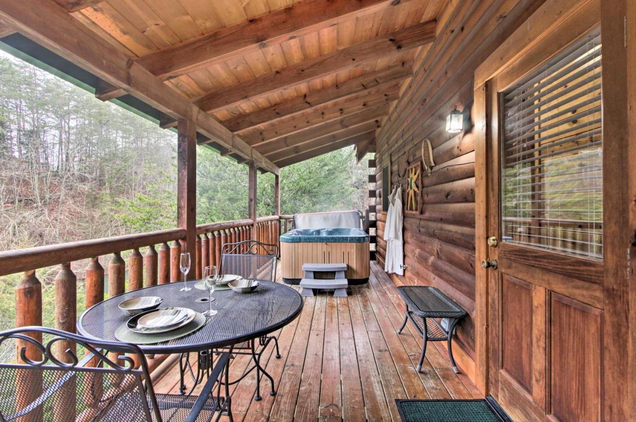 Cabin With Hot Tub About 2 Mi To Island In Pigeon Forge! المظهر الخارجي الصورة